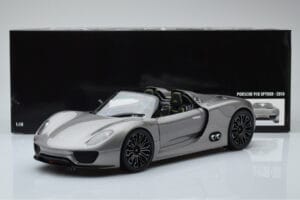 Porsche 918 Spyder Prototips Pelēks Metallik Minichamps 1:18 110060030 Metāls — attēls 7 no 7