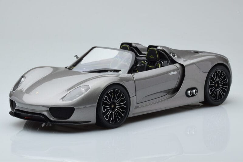 Porsche 918 Spyder Prototips Pelēks Metallik Minichamps 1:18