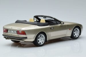 Porsche 944 S2 Kabriolets GT Spirit 1:18 GT002CS Sveķi — attēls 2 no 6