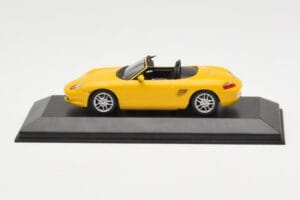 Porsche Boxster 986 Dzeltens Minichamps 1:43
