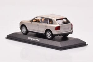 Porsche Cayenne 9PA Bēšs Minichamps 1:43 WAPC2000513 Metāls — attēls 3 no 4