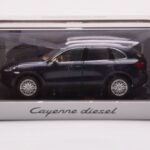 Porsche Cayenne 9PA Diesel Tumši Zils Minichamps 1:43 - image 4 of 4