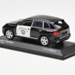 Porsche Cayenne 9PA Highway Patrol Minichamps 1:43 - image 3 of 4