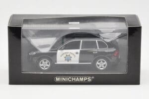 Porsche Cayenne 9PA Highway Patrol Minichamps 1:43 400066291 Metāls — attēls 4 no 4