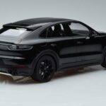Porsche Cayenne E3 S Coupe Minichamps 1:18 187673 Metāls - image 2 of 6
