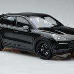 Porsche Cayenne E3 S Coupe Minichamps 1:18 187673 Metāls - image 4 of 6
