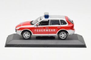 Porsche Cayenne S Feuerwehr Minichamps 1:43