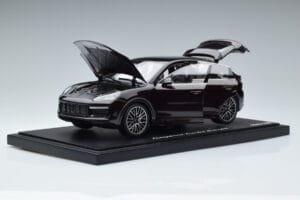 Porsche Cayenne Turbo Coupe Mahagons Norev 1:18 WAP0213190K Metāls — attēls 2 no 8