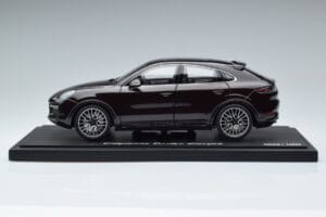 Porsche Cayenne Turbo Coupe Mahagons Norev 1:18 WAP0213190K Metāls — attēls 4 no 8