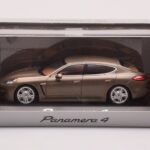 Porsche Panamera 970 4 Bēšs Metālisks Minichamps 1:43 - image 4 of 4