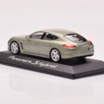 Porsche Panamera 970 S Hybrid Critall Zaļš Minichamps 1:43 - image 3 of 4