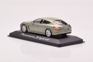 Porsche Panamera 970 S Hybrid Critall Zaļš Minichamps 1:43 WAP0205010A Metāls — attēls 3 no 4