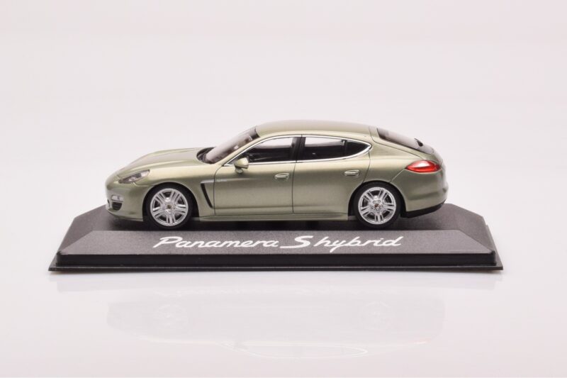 Porsche Panamera 970 S Hybrid Critall Zaļš Minichamps 1:43
