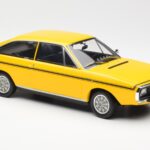 Renault 15 TL Dzeltens Melns Norev 1:18 - image 4 of 6