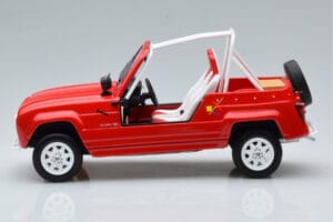 Renault 4L JP4 Sarkans Otto 1:18 OT998 Sveķi — attēls 3 no 6