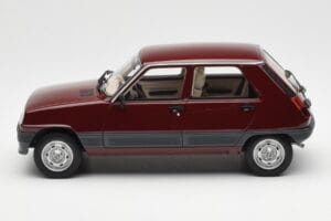 Renault 5 GTL Bordeaux Sarkans Otto 1:18 OT1059 Sveķi — attēls 3 no 6