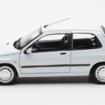 Renault Clio 16S Balts Norev 1:18 - image 4 of 8