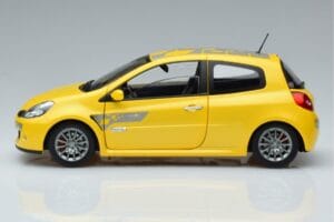 Renault Clio RS Mk3 F1 Team Norev 1:18 185236 Metāls — attēls 4 no 7