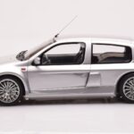 Renault Clio V6 Phase 1 Sudrabs Otto 1:18 - image 3 of 6