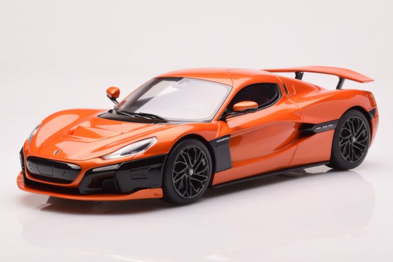 Rimac Nevera Oranžs GT Spirit 1:18