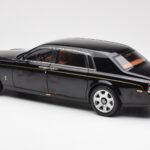 Rolls-Royce Phantom VII EWB Diamond Melns Kyosho 1:18 - image 7 of 8