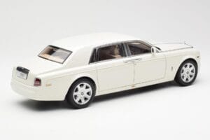Rolls-Royce Phantom VII EWB English Balts Kyosho 1:18 08841EW2 Metāls — attēls 3 no 8
