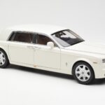 Rolls-Royce Phantom VII EWB English Balts Kyosho 1:18 - image 6 of 8