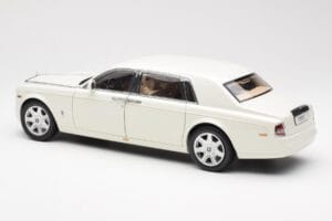 Rolls-Royce Phantom VII EWB English Balts Kyosho 1:18 08841EW2 Metāls — attēls 7 no 8
