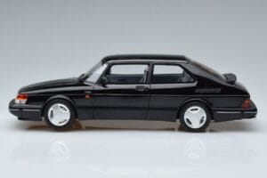 Saab 900 Turbo Mk1 Melns Otto 1:18 OT678 Sveķi — attēls 3 no 6