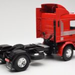 Scania 143M 470 Topline Sarkans MCG 1:18 - image 3 of 8