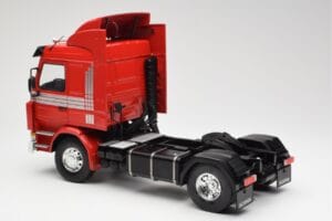 Scania 143M 470 Topline Sarkans MCG 1:18 MCG18142 Metāls — attēls 7 no 8