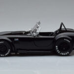 Shelby Cobra 427 S/C Melns Kyosho 1:18 - image 4 of 9