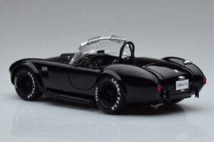 Shelby Cobra 427 S/C Melns Kyosho 1:18 08048BK Metāls — attēls 6 no 9