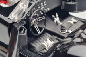 Shelby Cobra 427 S/C Melns Kyosho 1:18 08048BK Metāls — attēls 7 no 9