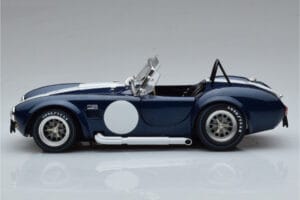 Shelby Cobra 427 S/C Tumši Zils Kyosho 1:18 08048DBL Metāls — attēls 4 no 9