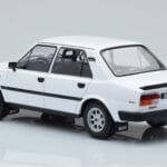 Skoda 130 L Balts IXO 1:18 - image 5 of 6