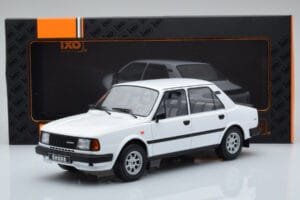 Skoda 130 L Balts IXO 1:18 18CMC158 Metāls — attēls 6 no 6