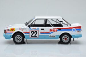 Skoda 130 LR #22 S. Kvaizar / J. Janecek Rally Acropolis 1986 IXO 1:18 18RMC157B Metāls — attēls 3 no 6