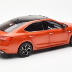 Skoda Octavia Pro Oranžs FAW 1:18 - image 3 of 8