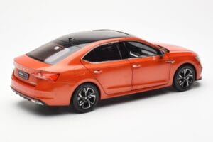 Skoda Octavia Pro Oranžs FAW 1:18 ZMR000006ORA Metāls — attēls 3 no 8