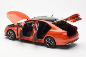 Skoda Octavia Pro Oranžs FAW 1:18 ZMR000006ORA Metāls — attēls 5 no 8