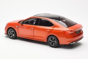 Skoda Octavia Pro Oranžs FAW 1:18 ZMR000006ORA Metāls — attēls 7 no 8