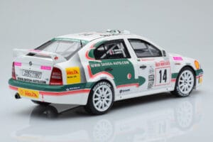 Skoda Octavia WRC #14 D. Auriol / D. Giraudet Rally Monte Carlo 2003 Otto 1:18 OT431 Sveķi — attēls 2 no 6