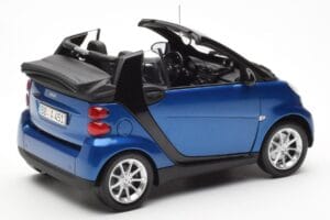 Smart Fortwo 451 Cabrio Zils & Melns Minichamps 1:18 150036330 Metāls — attēls 3 no 8