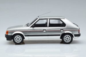 Talbot Horizon Premium Sudrabs Otto 1:18 OT188 Sveķi — attēls 3 no 6
