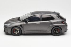 Toyota GR Corolla Morizo Edition Pelēks Otto 1:18 OT451 Sveķi — attēls 3 no 6