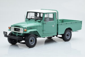 Toyota Land Cruiser 40 4x4 Pickup Zaļš Kyosho 1:18