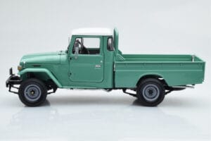 Toyota Land Cruiser 40 4x4 Pickup Zaļš Kyosho 1:18 08958FG Metāls — attēls 5 no 8
