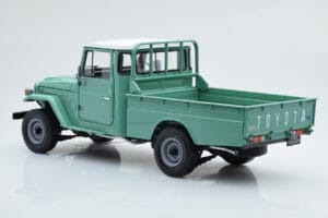 Toyota Land Cruiser 40 4x4 Pickup Zaļš Kyosho 1:18 08958FG Metāls — attēls 7 no 8