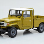 Toyota Land Cruiser 40 4x4 Pickup Olīvzaļš Kyosho 1:18